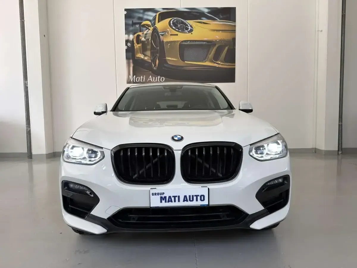 Usata BMW X4 Sport Line 190 CV (139 kW) 2021 Bianco SUV