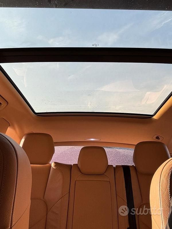 Usata Porsche Cayenne 245 CV (180 kW) 2012 Blu SUV