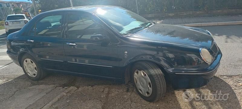 Usata Lancia Lybra 116 CV (85 kW) 2003 Berlina
