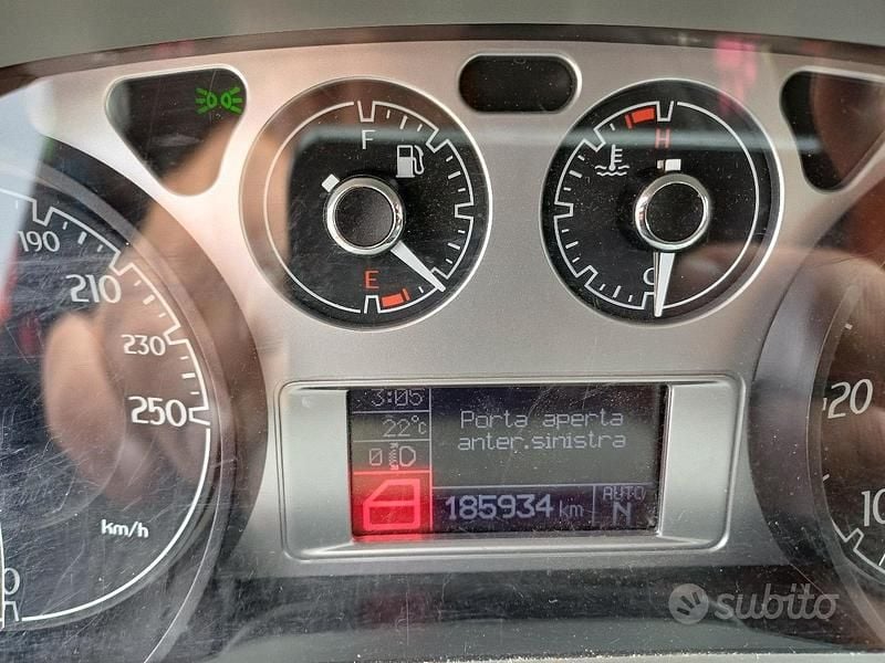 Usata 2008 Lancia Delta Due volumi | 1800 € (Ottimo prezzo) - Immagine 1/4