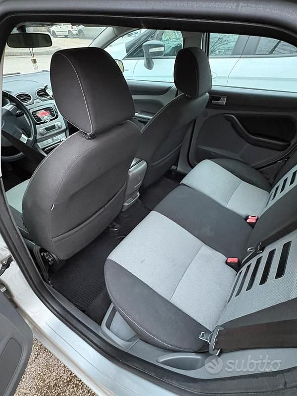 Usata Ford Focus 90 CV (66 kW) 2010 Station wagon