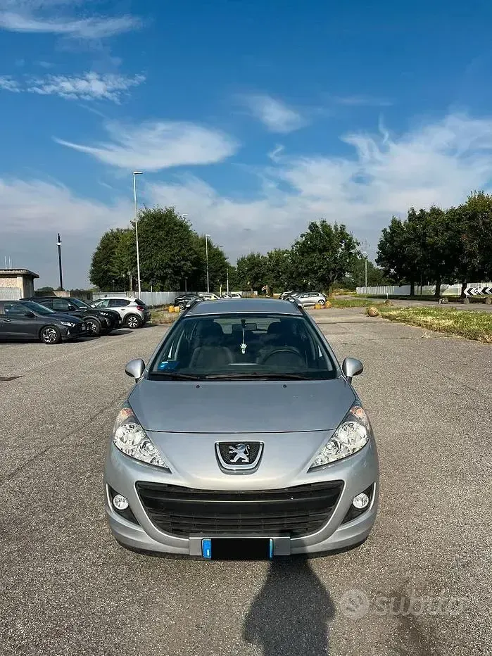Usata Peugeot 207 88 CV (64 kW) 2010 Grigio Station wagon