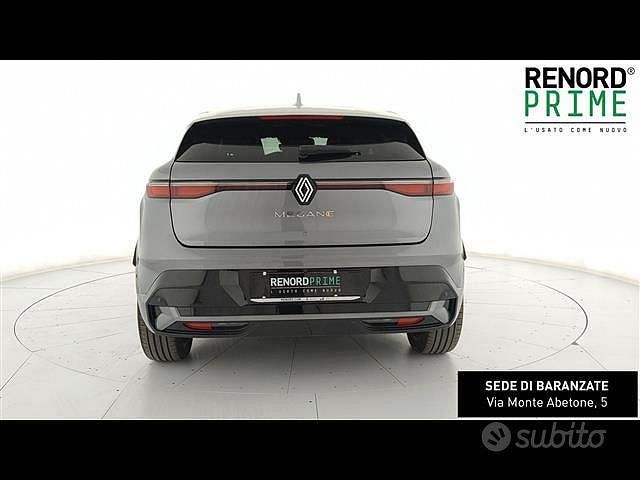 Usata Renault Megane E-Tech Techno 161 kW (220 CV) 2022 Grigio scuro Berlina