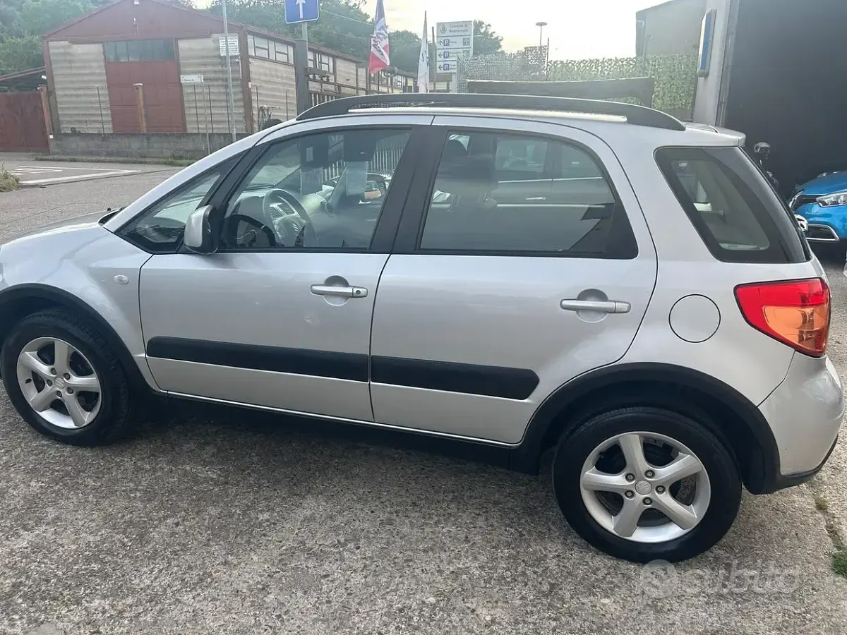 Usata Suzuki SX4 107 CV (78 kW) 2008 Grigio Station wagon