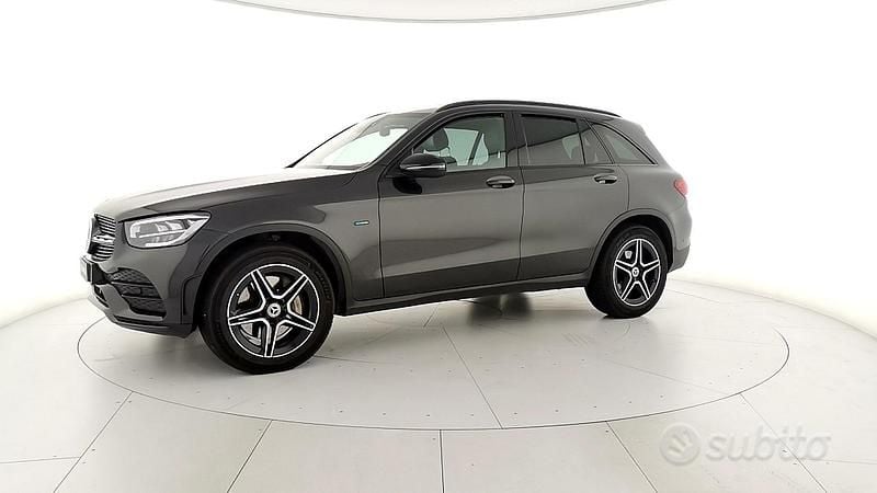 Usata Mercedes GLC300 Premium 306 CV (225 kW) 2021 Grigio SUV
