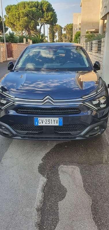Usata 2024 Citroën C4 PureTech Berlina | 16.000 € (Ottimo prezzo) - Immagine 1/4
