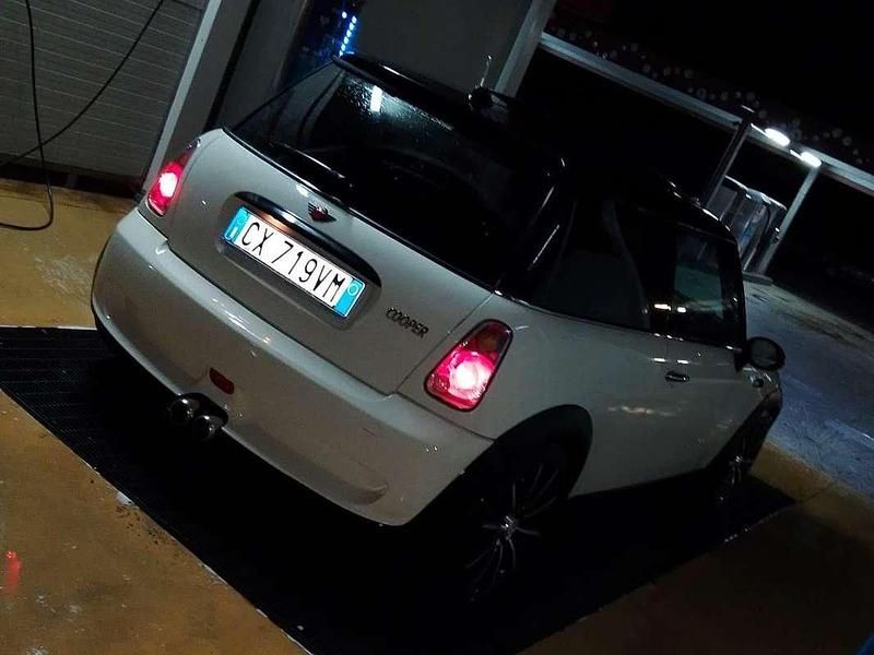 Usata Mini Cooper 116 CV (85 kW) 2005 Bianco Utilitaria