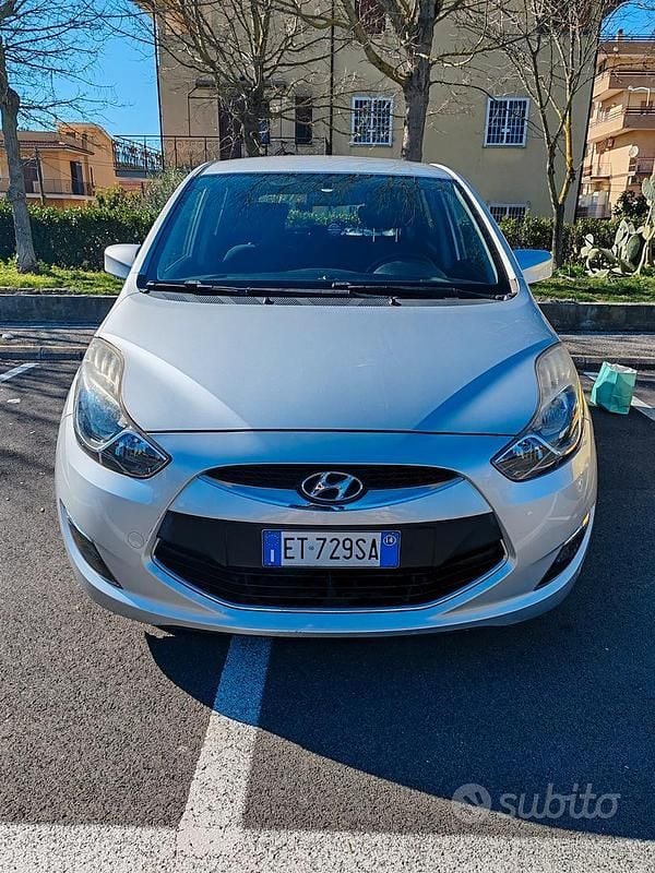 Usata Hyundai ix20 90 CV (66 kW) 2014 Grigio Utilitaria