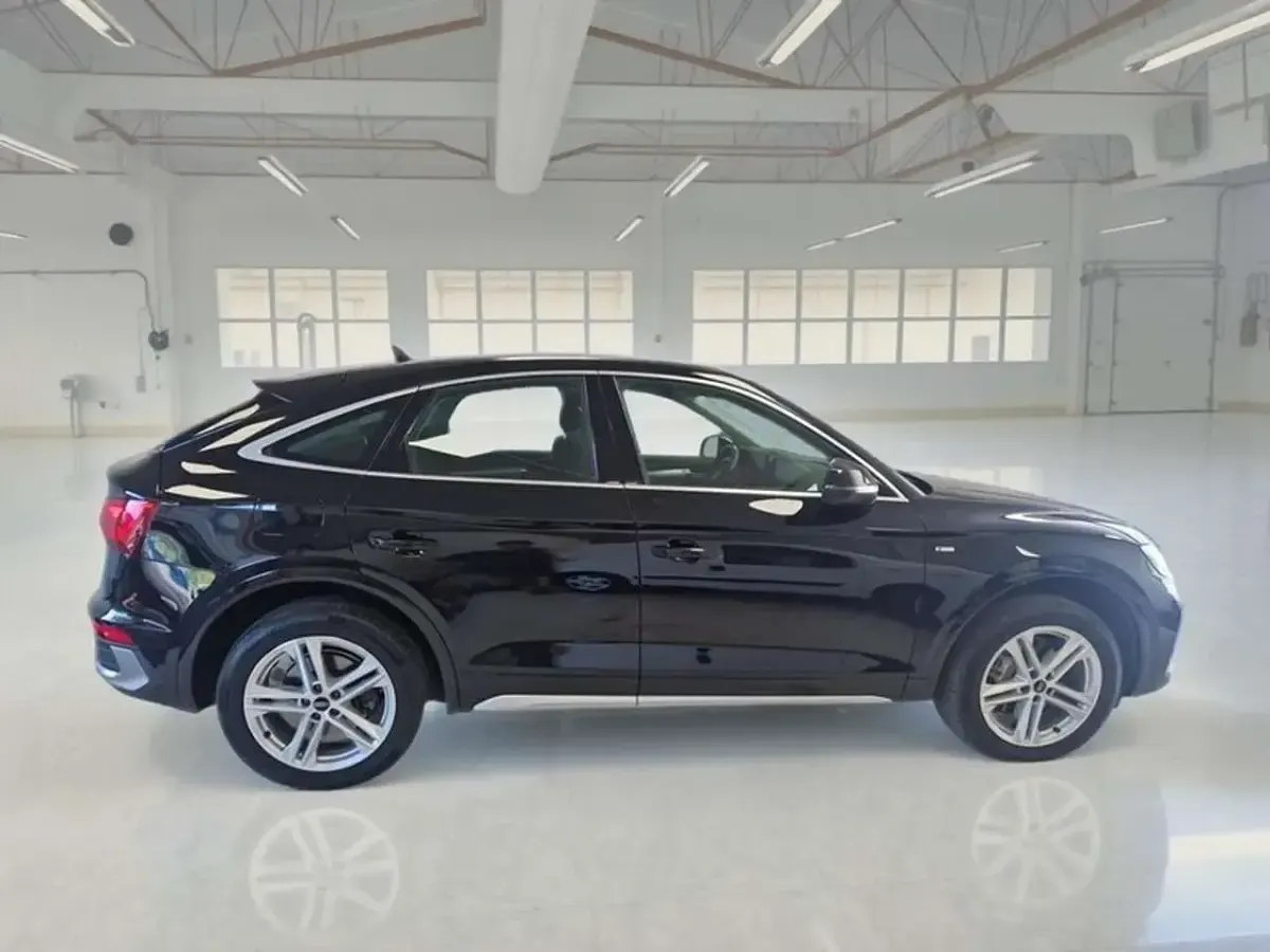 Usata Audi Q5 Sportback S-Line 204 CV (150 kW) 2024 Nero SUV