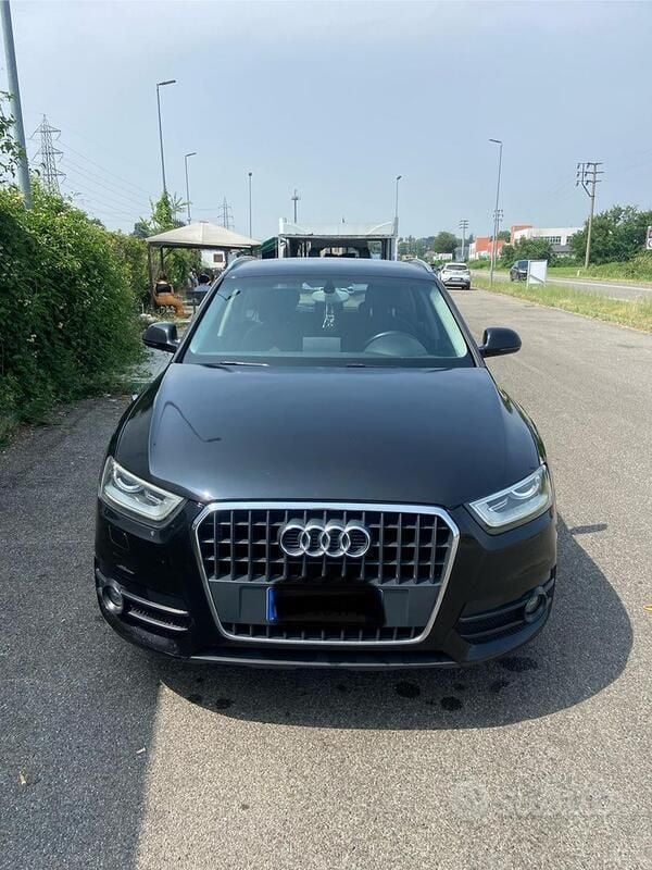 Usata Audi Q3 Advanced Plus 140 CV (102 kW) 2012 Nero SUV