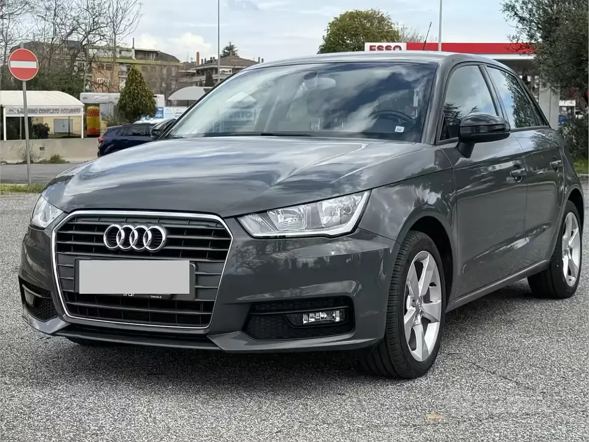 Usata Audi A1 95 CV (69 kW) 2018 Grigio Utilitaria