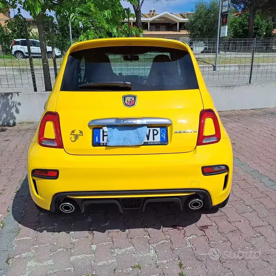 Usata Abarth 595 145 CV (106 kW) 2019 Giallo Berlina