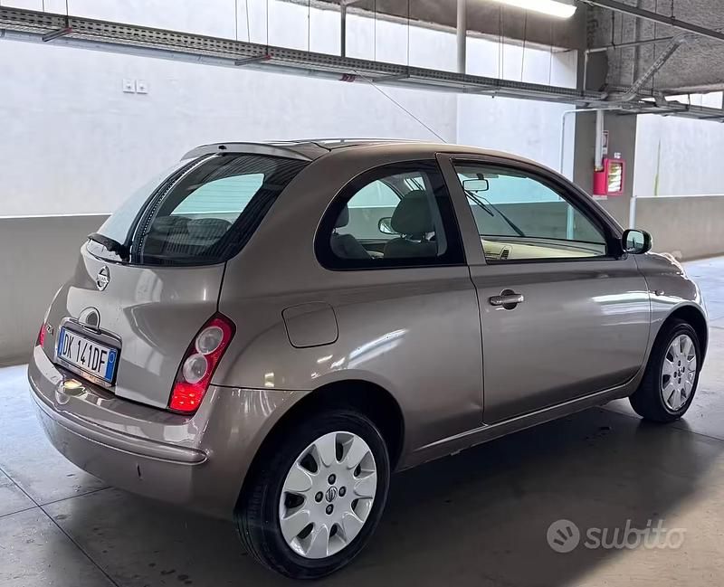 Usata Nissan Micra Acenta 80 CV (58 kW) 2007 Marrone Berlina