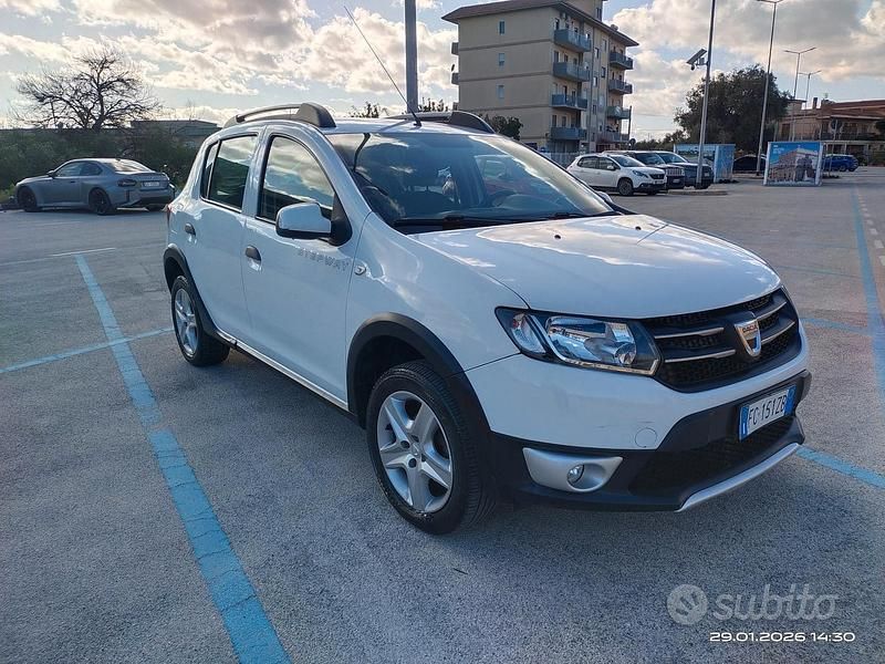 Usata Dacia Sandero Stepway 2016 Bianco Berlina
