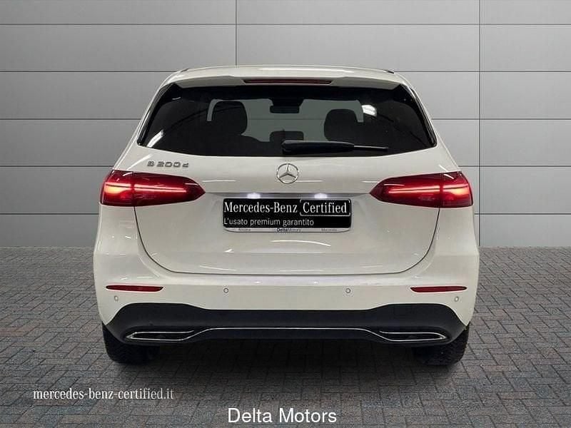 Begagnad Mercedes 200 Advanced Plus 150 HK (110 kW) 2023 Minibuss