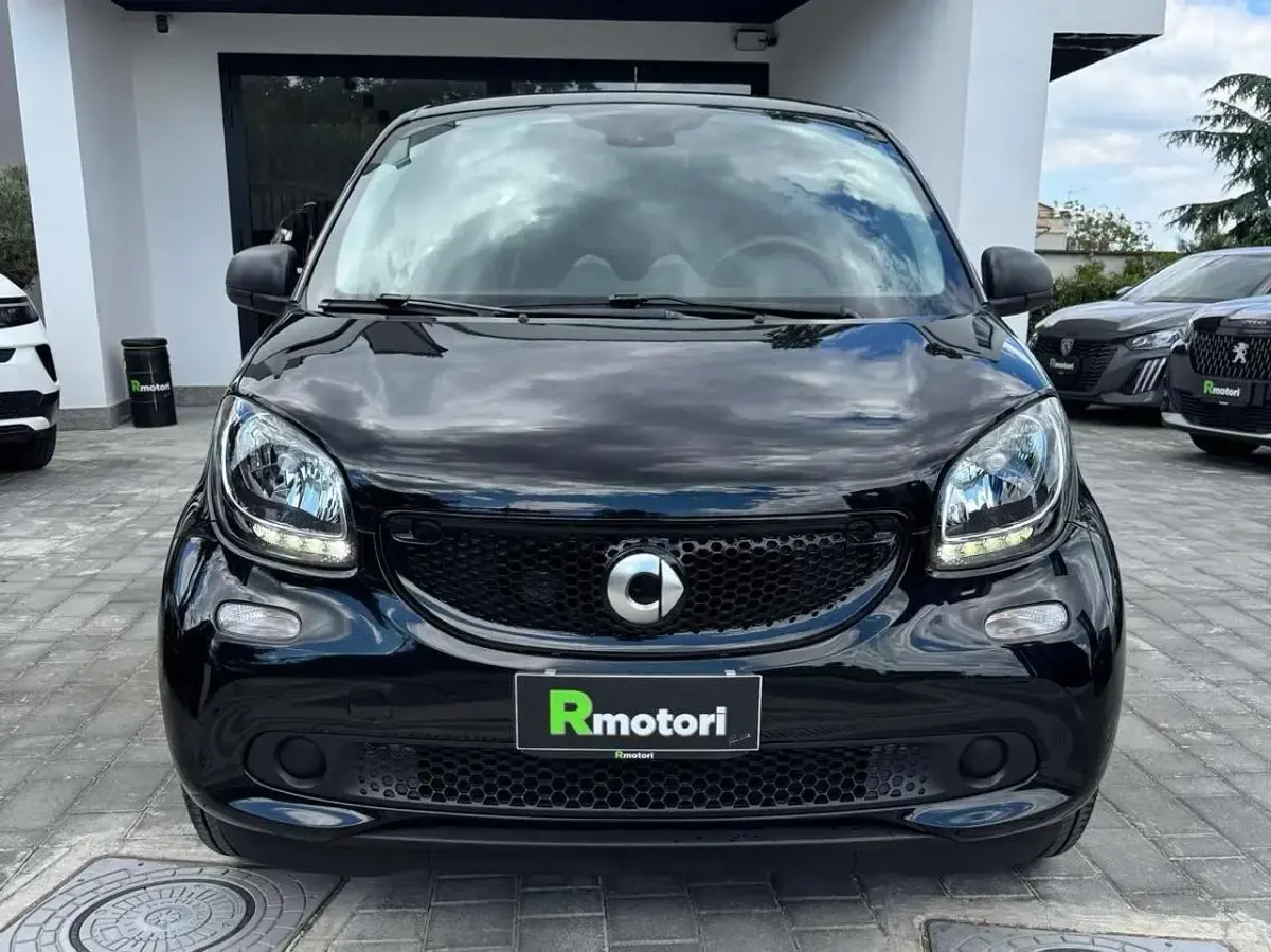 Usata Smart ForFour Passion 71 CV (52 kW) 2019 Nero Utilitaria