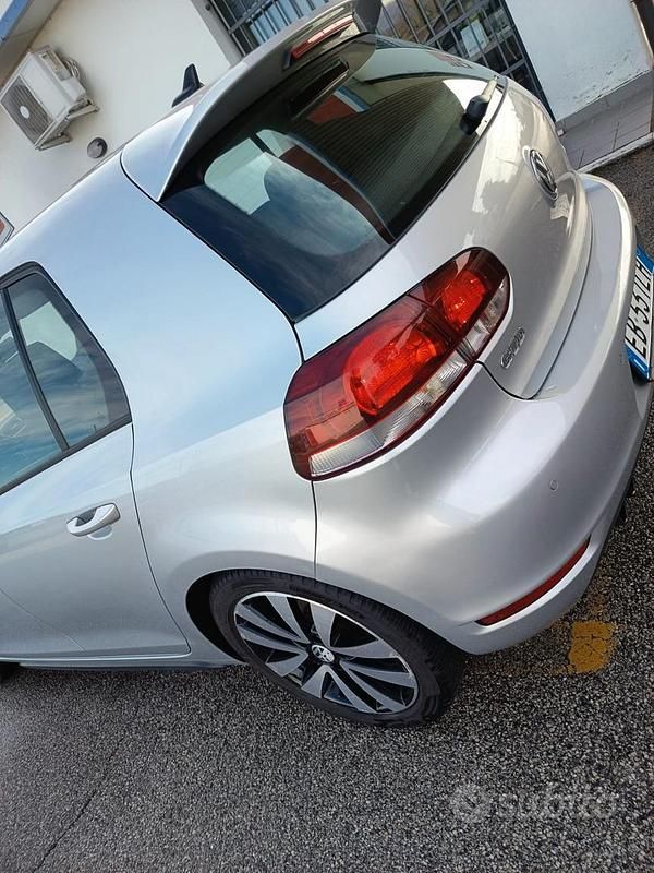 Usata VW Golf VI GTD 170 CV (125 kW) 2010 Grigio Utilitaria