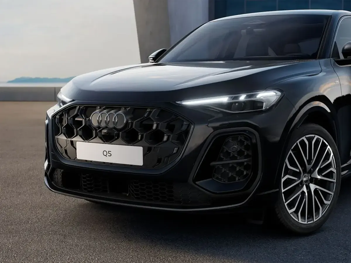 Nuova Audi Q5 Sportback S-Line 204 CV (150 kW) 2026 Nero mito metallizzato SUV