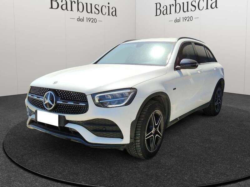 Bianco Usata 2021 Mercedes GLC300e Premium Plus SUV | 37.000 € (Ottimo prezzo) - Immagine 1/4