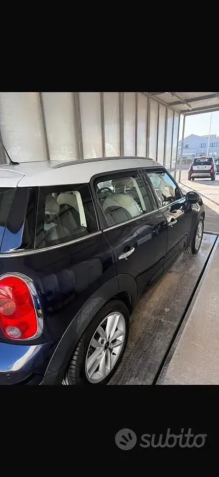 Usata Mini Countryman 111 CV (81 kW) 2013 Bluazzurro SUV