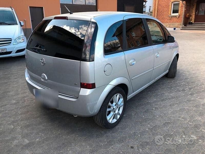 Usata Opel Meriva 2009 Grigio Monovolume