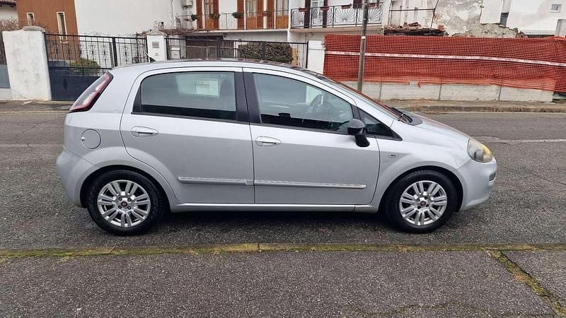 Usata Fiat Punto Evo Active 69 CV (50 kW) 2013 Utilitaria