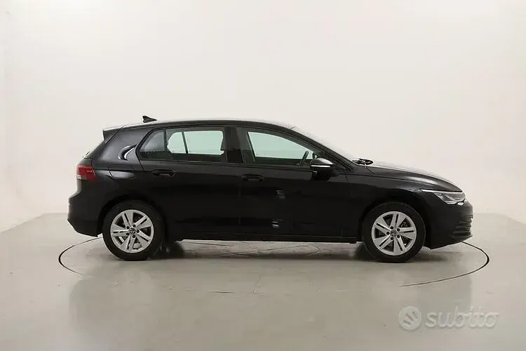 Usata VW Golf VIII Life 110 CV (80 kW) 2023 Nero Berlina