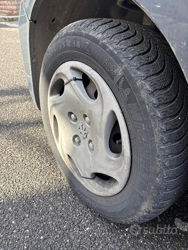 Usata Peugeot 206+ 60 CV (44 kW) 2009 Nero Utilitaria