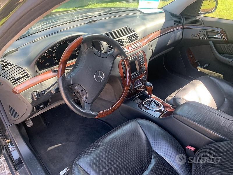 Usata Mercedes S500 306 CV (225 kW) 1999 Nero Berlina