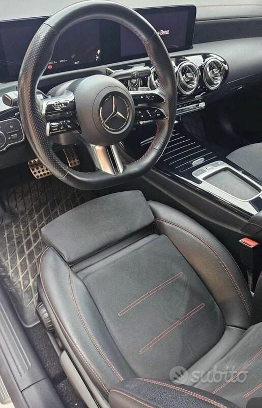 Usata Mercedes CLA200 163 CV (119 kW) 2024 Bianco Coupé