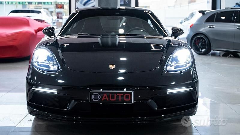 Usata Porsche 718 Cayman S Chrono 350 CV (257 kW) 2018 Nero metallizzato Coupé