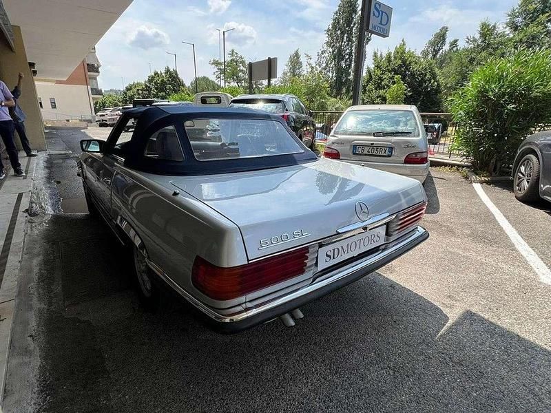 Usata Mercedes SL380 204 CV (150 kW) 1985 Argento Cabrio