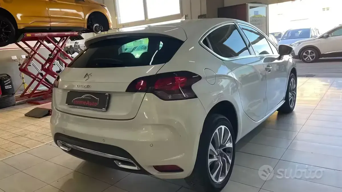 Usata DS Automobiles DS4 Chic 114 CV (83 kW) 2014 Bianco Berlina