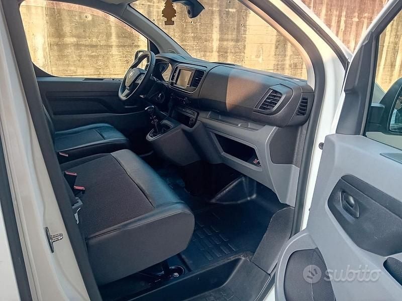 Usata Fiat Scudo Lounge 120 CV (88 kW) 2022 Bianco Furgone