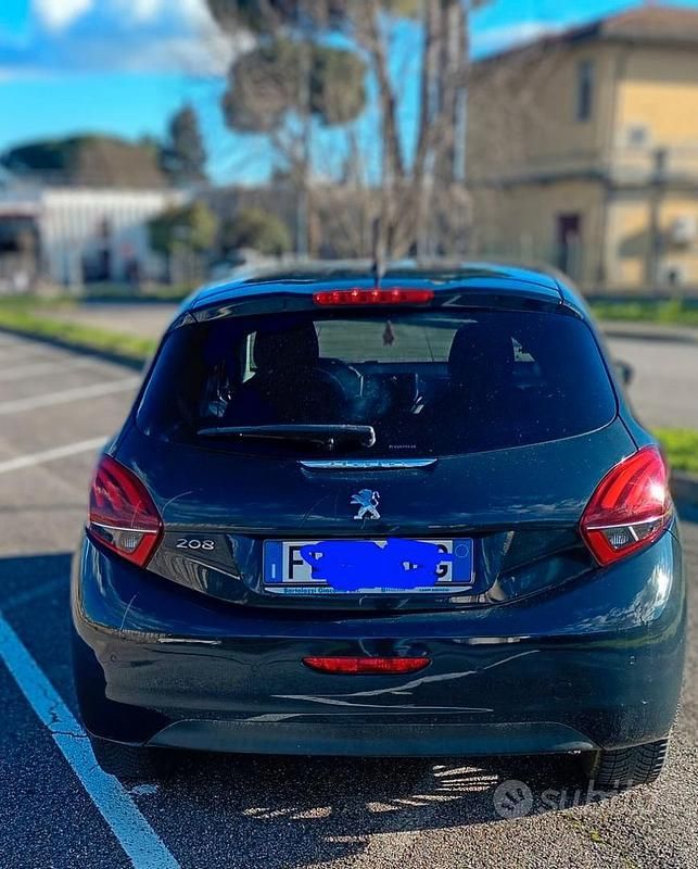Usata Peugeot 208 100 CV (73 kW) 2019 Utilitaria