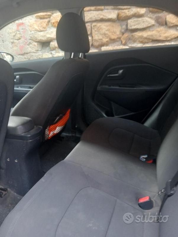 Usata Kia Rio 2014 Bianco Berlina