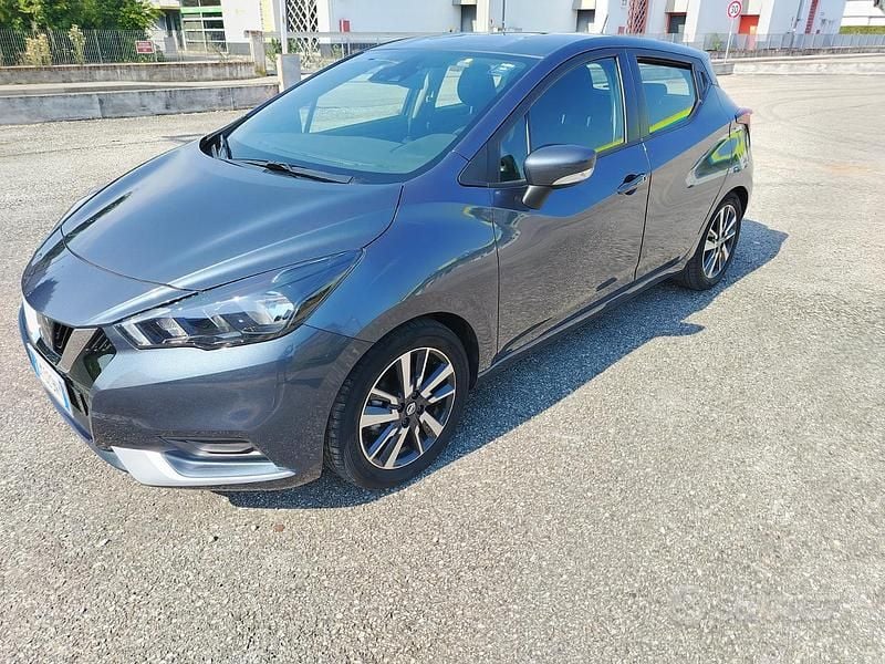 Usata Nissan Micra 71 CV (52 kW) 2023 Grigio Utilitaria