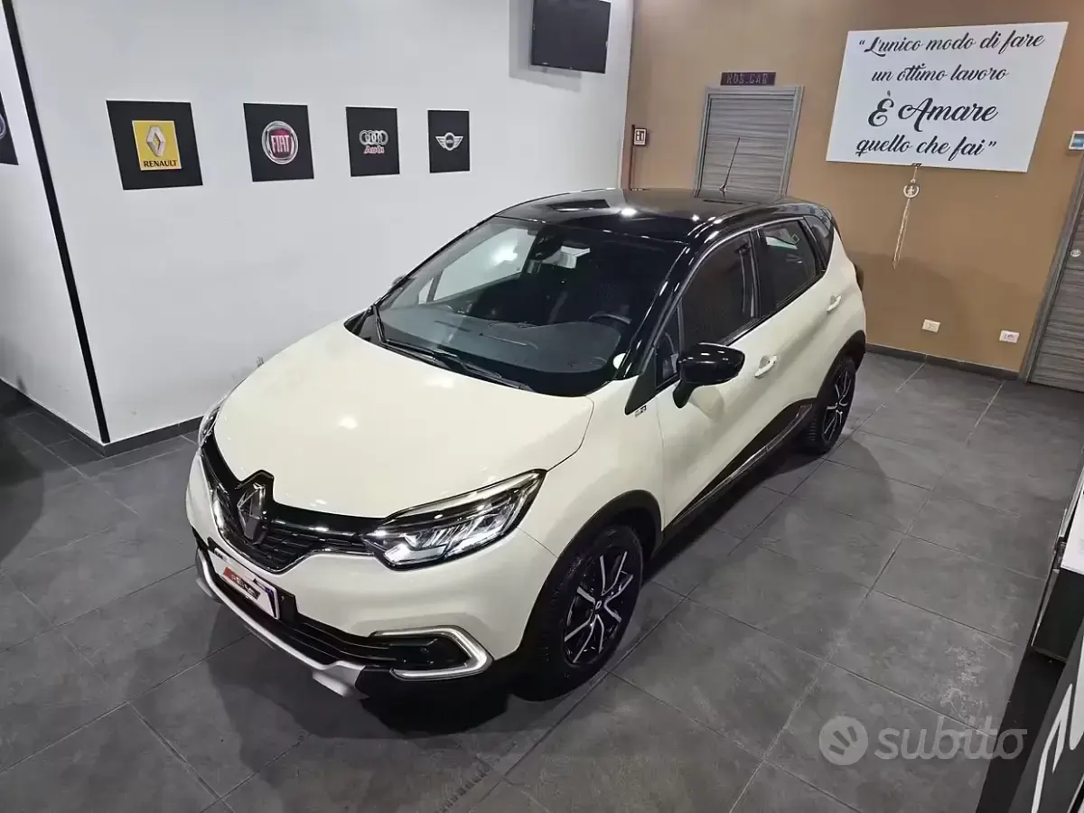 Usata Renault Captur Intens 90 CV (66 kW) 2018 Beige SUV