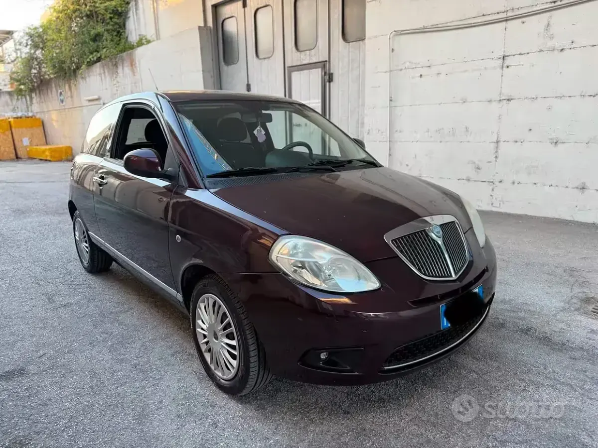Usata Lancia Ypsilon 75 CV (55 kW) 2009 Utilitaria