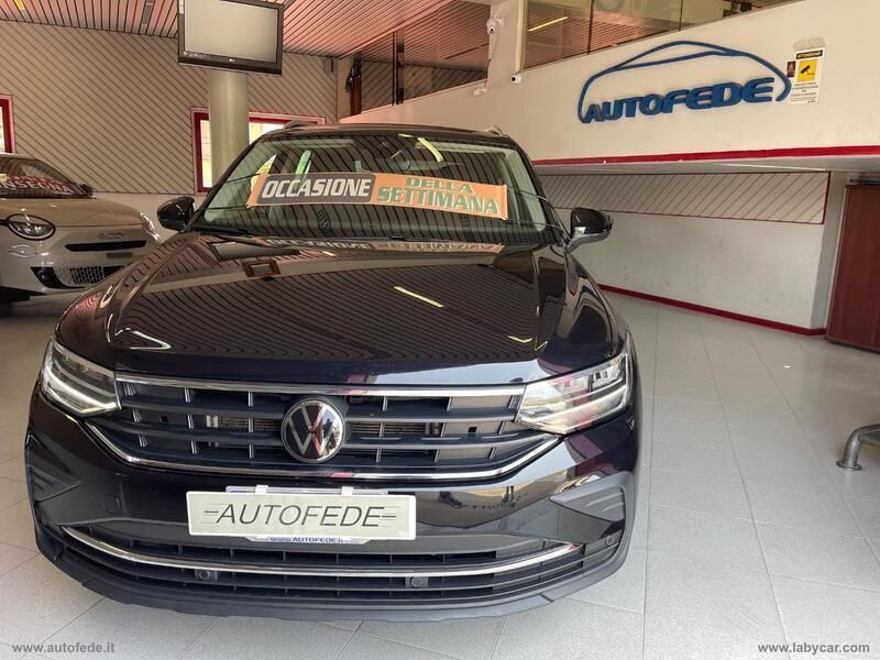 Usata VW Tiguan Life 122 CV (89 kW) 2023 Nero SUV