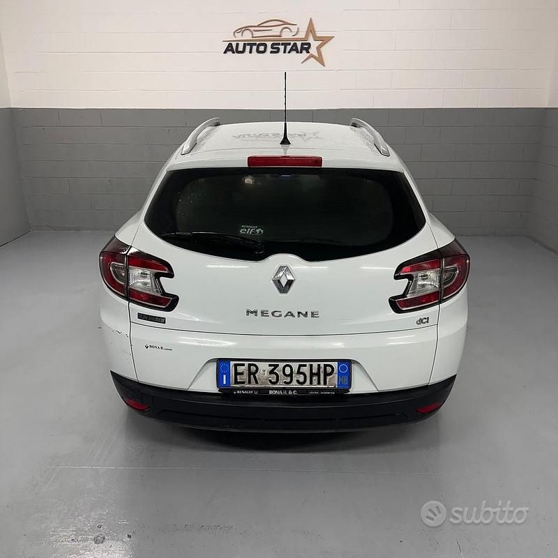 Usata Renault Mégane GrandTour 110 CV (80 kW) 2013 Grigio Station wagon