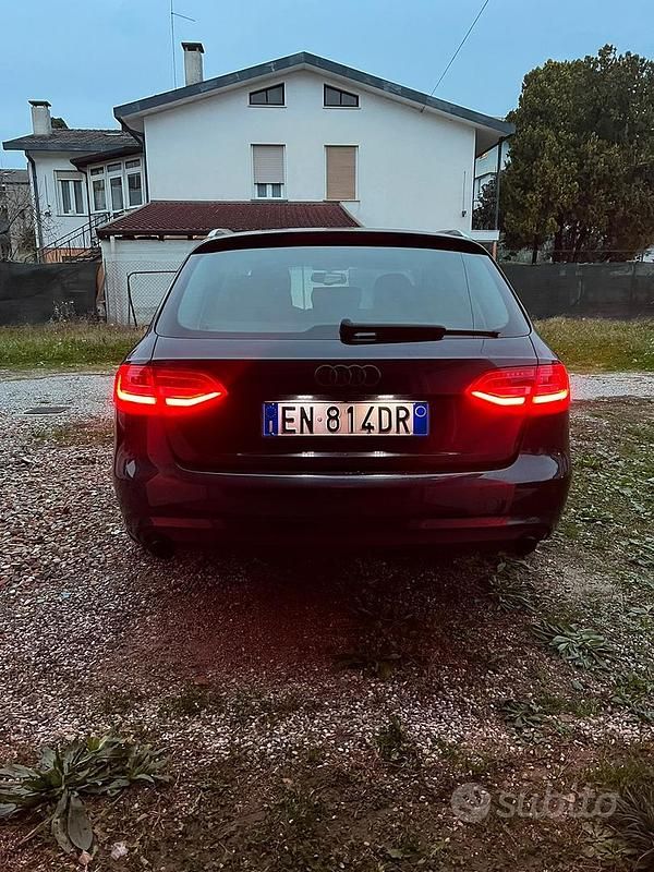 Usata Audi A4 170 CV (125 kW) 2012 Nero Station wagon