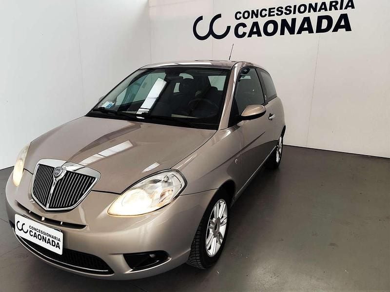 Usata Lancia Ypsilon 60 CV (44 kW) 2009 Oro Utilitaria