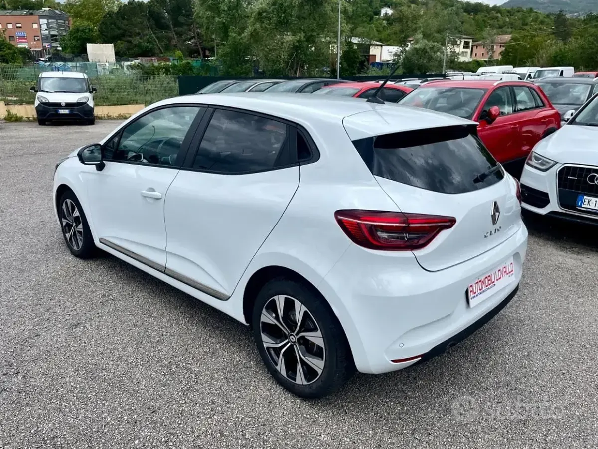Usata Renault Clio V Evolution 101 CV (74 kW) 2023 Bianco Berlina
