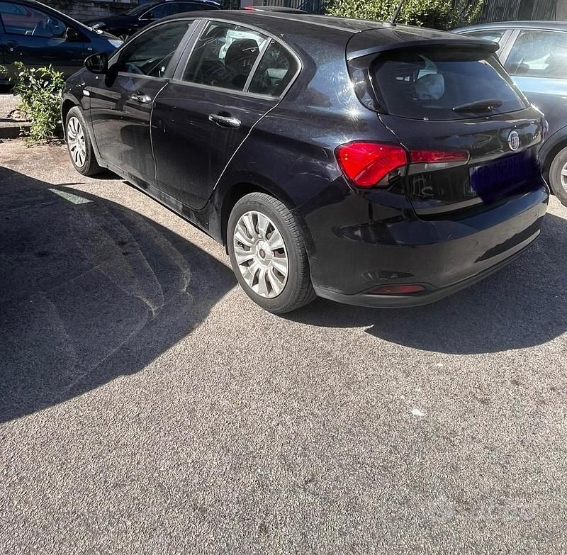 Usata Fiat Tipo 120 CV (88 kW) 2018 Nero Berlina