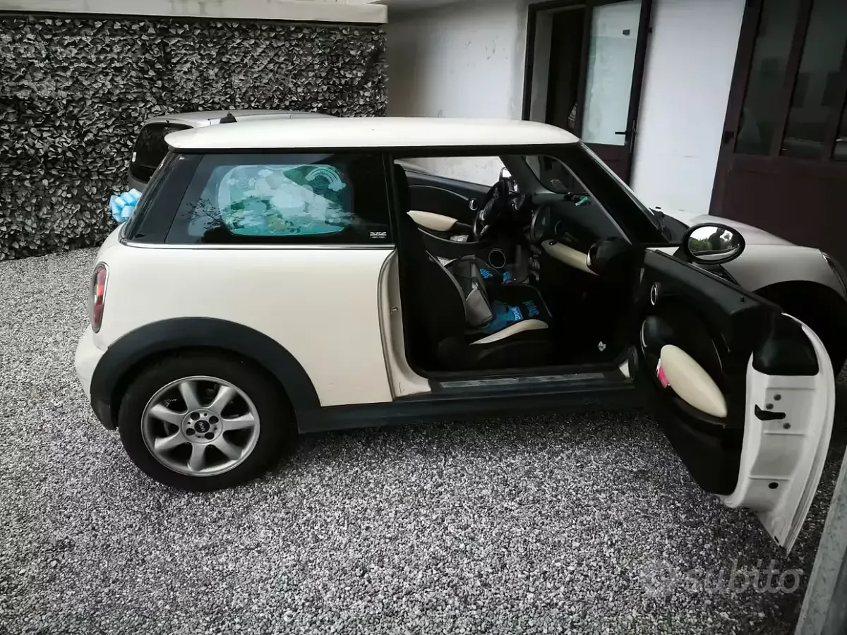 Usata Mini ONE 95 CV (69 kW) 2008 Utilitaria