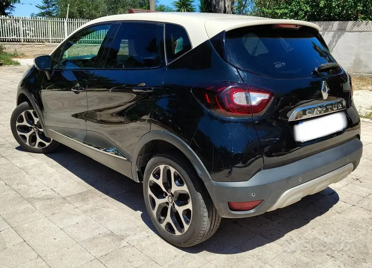 Usata Renault Captur Initiale Paris 110 CV (80 kW) 2017 Nero SUV