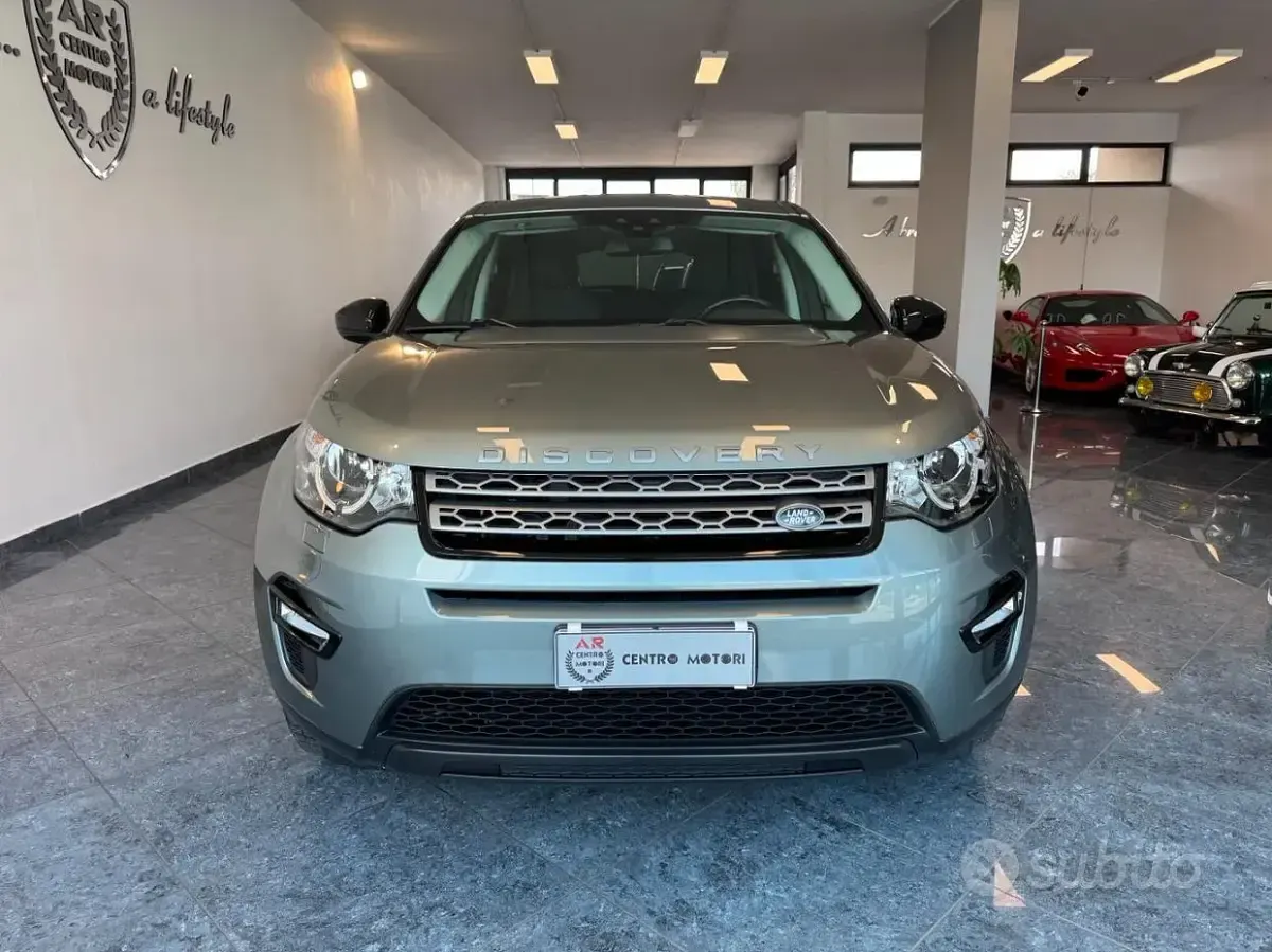 Usado Land Rover Discovery Sport SE 150 HP (110 kW) 2016 Cinzento SUV
