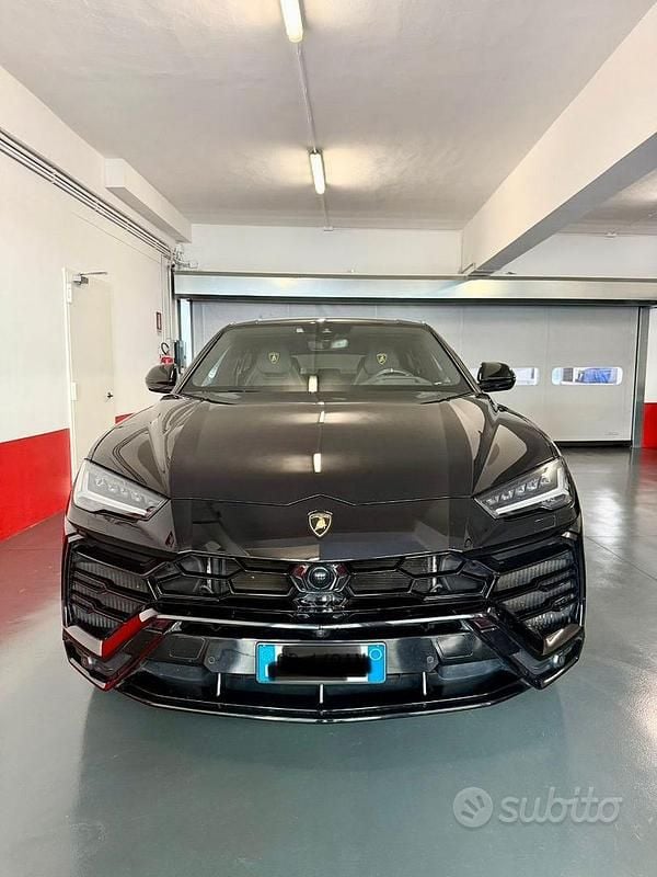 Usata Lamborghini Urus 650 CV (478 kW) 2020 Nero SUV