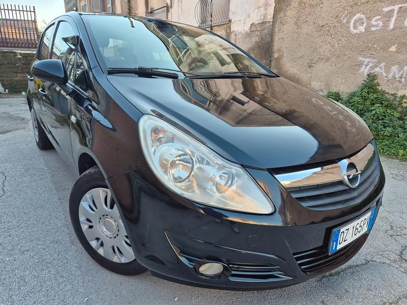 Usata Opel Corsa 74 CV (54 kW) 2011 Nero Utilitaria